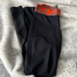 X 2XU black compression leggings good condition large